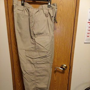 PROPPER MEN'S CARGO KHAKI WORK/UNIFORM PANTS 38w X 32 L  LAUNDERED AND LIKE NEW
